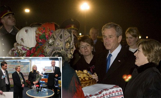 Image: George Bush welcomed to Kiev Borispol airport. Airport celebrates five-millioneth passenger.