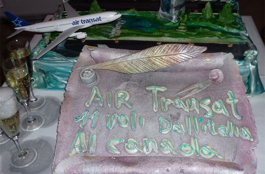 Image: Air Transat cake, celebrates the launch of Montreal - Rome route