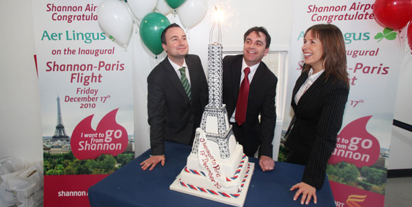At the end of last year, Aer Lingus launched its first route between Shannon and continental Europe in over eight years. This spectacular Eiffel Tower cake to celebrate the new Paris service was admired by Alan Long, Aer Lingus’ Manager Shannon, and Declan Power and Isabel Harrison, Shannon Airport Aviation Marketing.