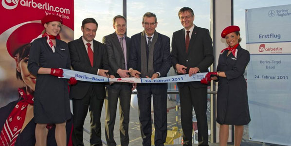 At the Berlin end, the ribbon was cut by Urs Hammer, envoy to the Swiss embassy in Berlin; Till Bunse, Berlin Airports’ divisional manager marketing & PR; Jean-Marie Demange, business envoy and head of the economic department at the French embassy in Berlin; and Matthias von Randow, representative of the airberlin executive board. (Photo: Günter Wicker/Berlin Airports)