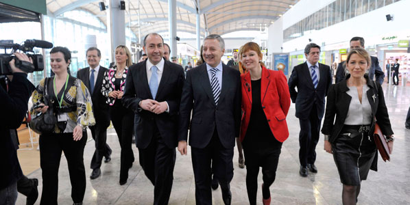 Just in: Earlier today, the Spanish Minister of Transport José Blanco attended the opening of Alicante Airport's new terminal.
