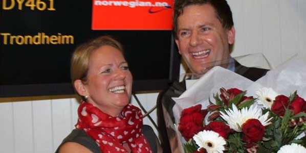 Sandejord Airport Torp’s marketing manager Tine Kleive-Mathisen and Norwegian’s CCO Daniel Skjeldam celebrated the airline’s launch of domestic services at the airport last week.