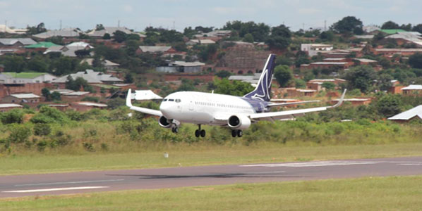 Korongo Airlines’ first flight (pictured) was with the airline’s 126-seat 737-300 between Lubumbashi in the south of the Congo and the country capital Kinshasa where the airline connects with its minority owner Brussels Airlines’ European services. 