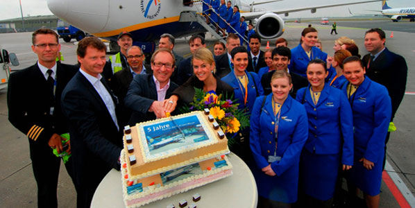 Ryanair fifth anniversary at Weeze Airport
