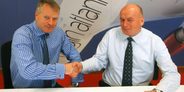 Signing the partnership were Dave Kistruck, Virgin Atlantic’s GM Flight Operations; and Torstein Hoås, Director of Flight Operations Norwegian Long Haul.