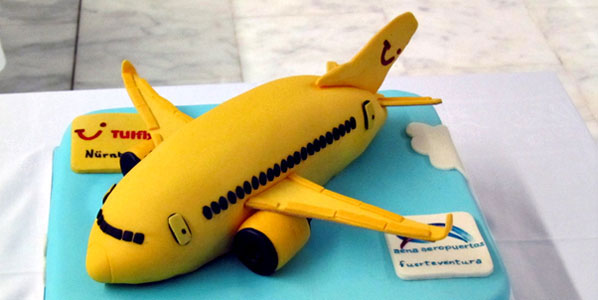 Cake of the Week Vote: Cake 5 – TUIfly Nuremburg to Fuerteventura