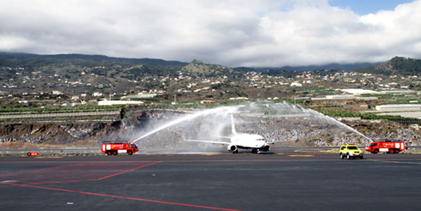 Water cannon salute for SunExpress Stuttgart to La Palma 1 November