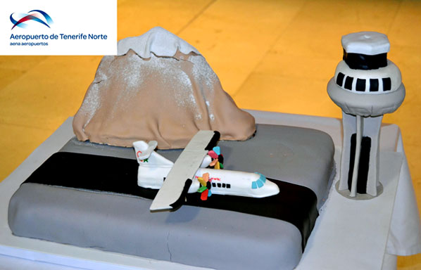 Cake of the Week Vote: Cake 14 - Royal Air Maroc’s Tenerife Norte to Casablanca