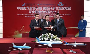 Xiamen Airlines passes 20 million passenger mark in 2014; Amsterdam will become first European route in July using 787s