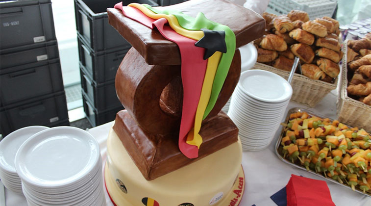 brussels airlines services to Accra cake