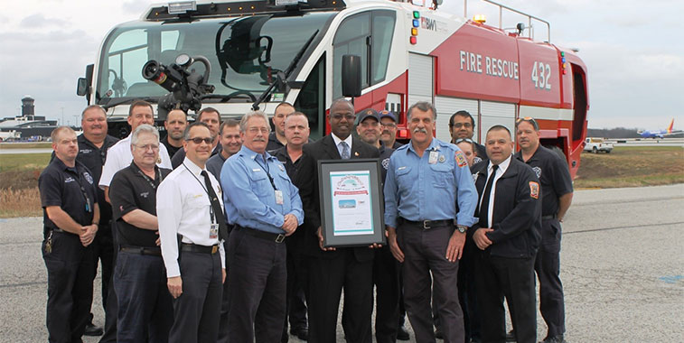 A very proud moment at Baltimore/Washington (BWI) Airport his week, as the airport marked its first success in the Arch of Triumph competition, at the second attempt. BWI CEO Ricky Smith presented the Arch of Triumph certificate to some very happy personnel from the BWI Airport Fire and Rescue Department.