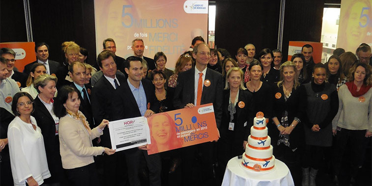 Over 100 staff from the airport and serving airlines were on hand to celebrate this key milestone.