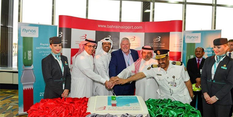 Smiles and cake welcomed the arrival of flynas’ inaugural thrice-weekly service from Riyadh to Bahrain on 1 December. The link between the two Middle East capital cities helped Bahrain grow in 10 months out of 12 last year.