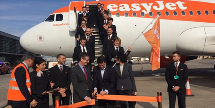 Following on from its Venice base opening two days prior, on 3 February, easyJet opened its #28 base in Barcelona. The latest hub on the airline’s European network was officially opened by Javier Gandara, easyJet’s Country Director for Spain, Portugal and the Netherlands, who celebrated the important milestone for with Fernando Echegaray, Director of Spanish Airport Network, and Sonia Corrochano, Barcelona El Prat Airport CEO. The opening of the base in Barcelona, announced in June 2015, consolidates easyJet’s commitment to the city, a relationship which began 20 years ago with the landing of the first flight from London Luton. With three A320s based in the city, the airline will be able to offer an enhanced product with more destinations and choice for the 3 million passengers that use the carrier from Barcelona each year.