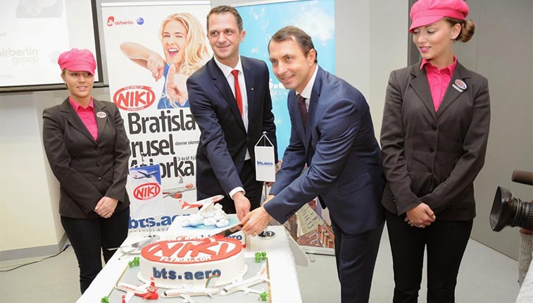 impressive cake was baked and presented in December 2014 to celebrate the planned launch of NIKI services from Bratislava in Slovakia