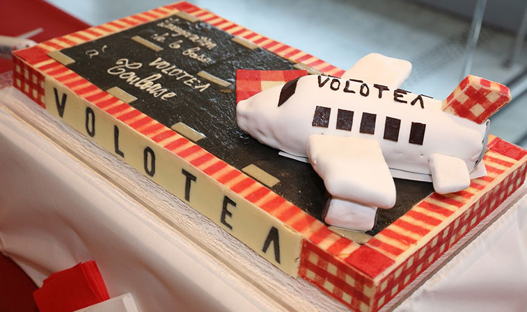 Cake 30 - Volotea Toulouse to Prague and Brest