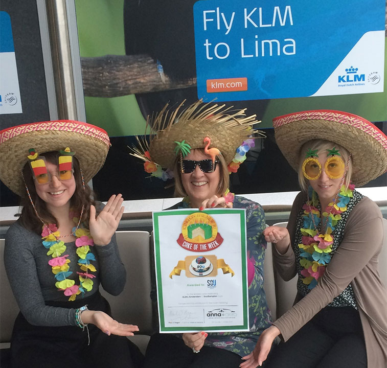 Southampton Airport celebrated its Cake of the Week win for the fanastic cake presented at the launch of KLM’s new service to Amsterdam