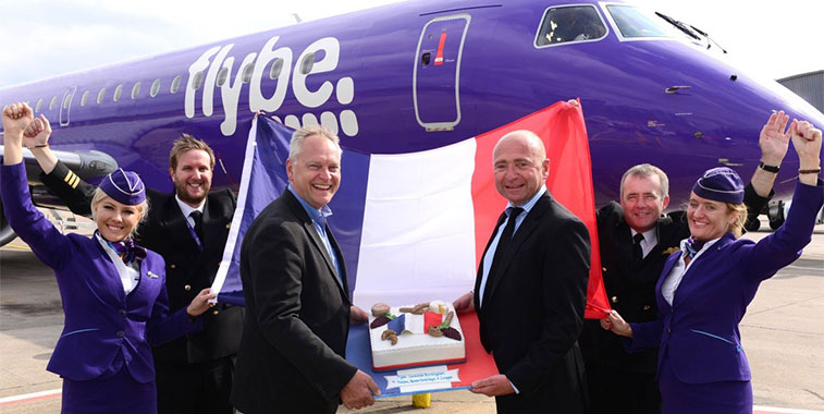 Paul Willoughby, Flybe GM UK South (and fellow Coventry City fan with anna.aero Editor Marc Watkins) and William Pearson