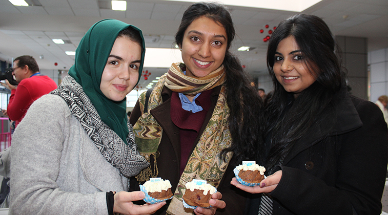 Enjoying the airport’s tasty cupcake are friends Nuha Anwar, Kanza Arifeen and Sonali Gulati, all who are from Birmingham and Coventry, but are studying medicine in Cluj-Napoca. All three were flying on the inaugural service to head home for Christmas and New Year. 