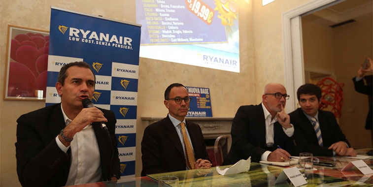 Ryanair to open Naples base in S17 with 17 new routes