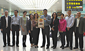 Barcelona Airport celebrates winning the anna.aero Route of the Week award for Air China's Shanghai service