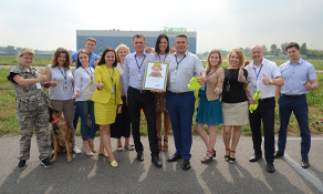 It's a thumbs-up from Moscow Zhukovsky for Cake of the Week win